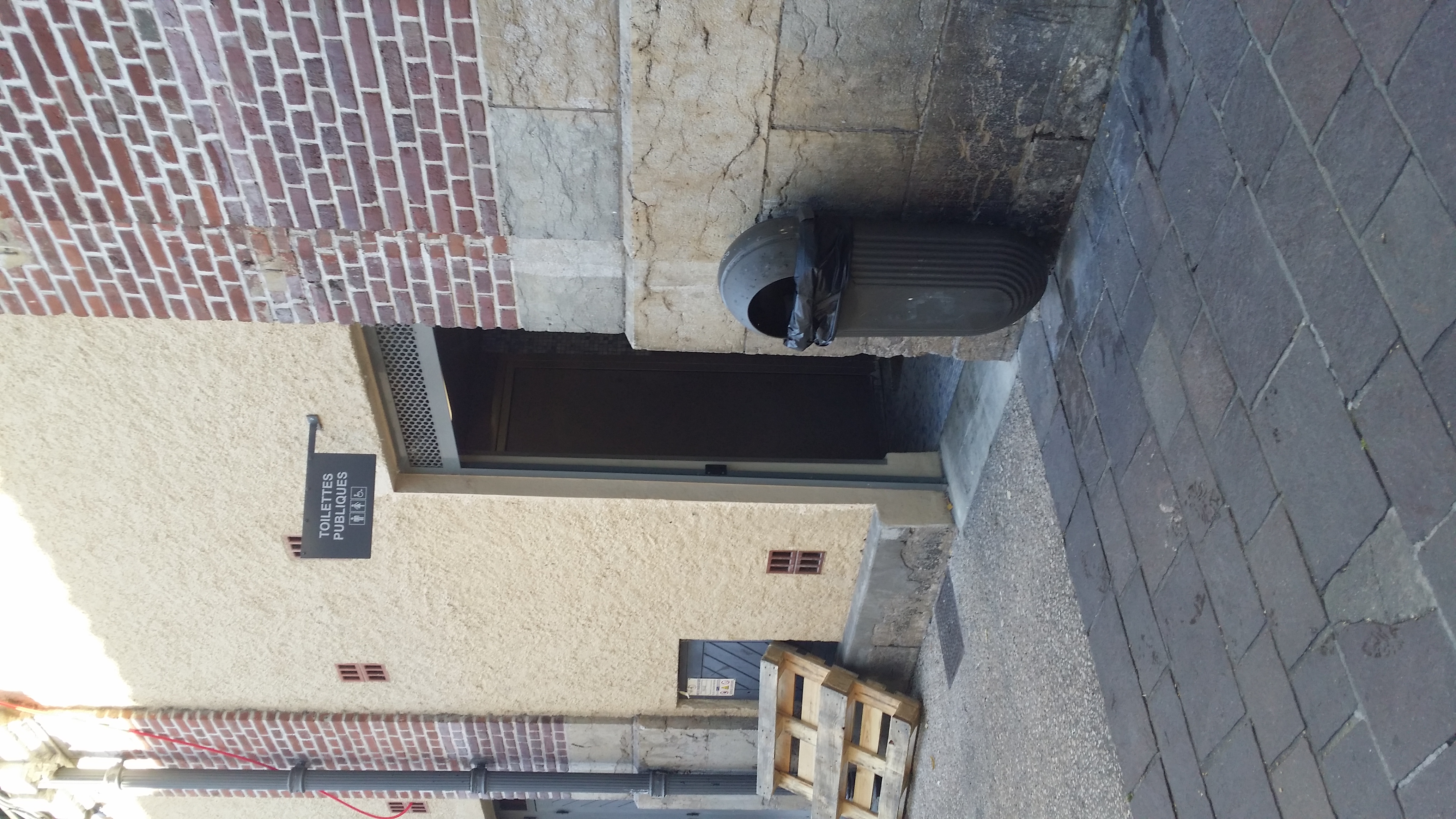 Toilettes publiques des Halles
