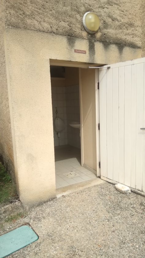Toilettes Avenue