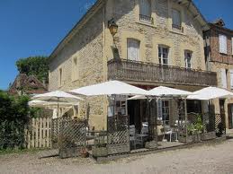 Restaurant Les Saveurs  France Occitanie Lot Bretenoux 46130