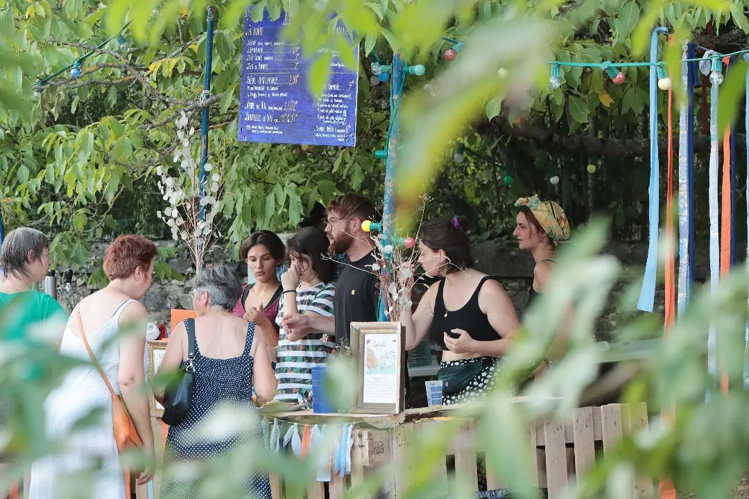 Festival Sorties de Route, théâtre et musique et performance, Lauzès