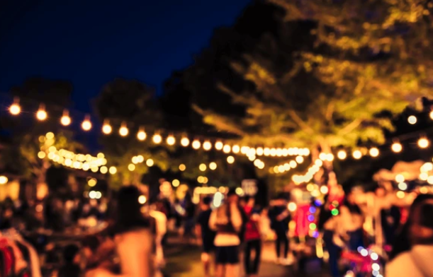 Soirée festive en plein air