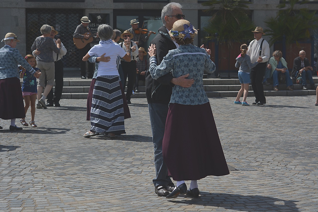 Figeac : Stages danse, musique et chant / Bal trad’