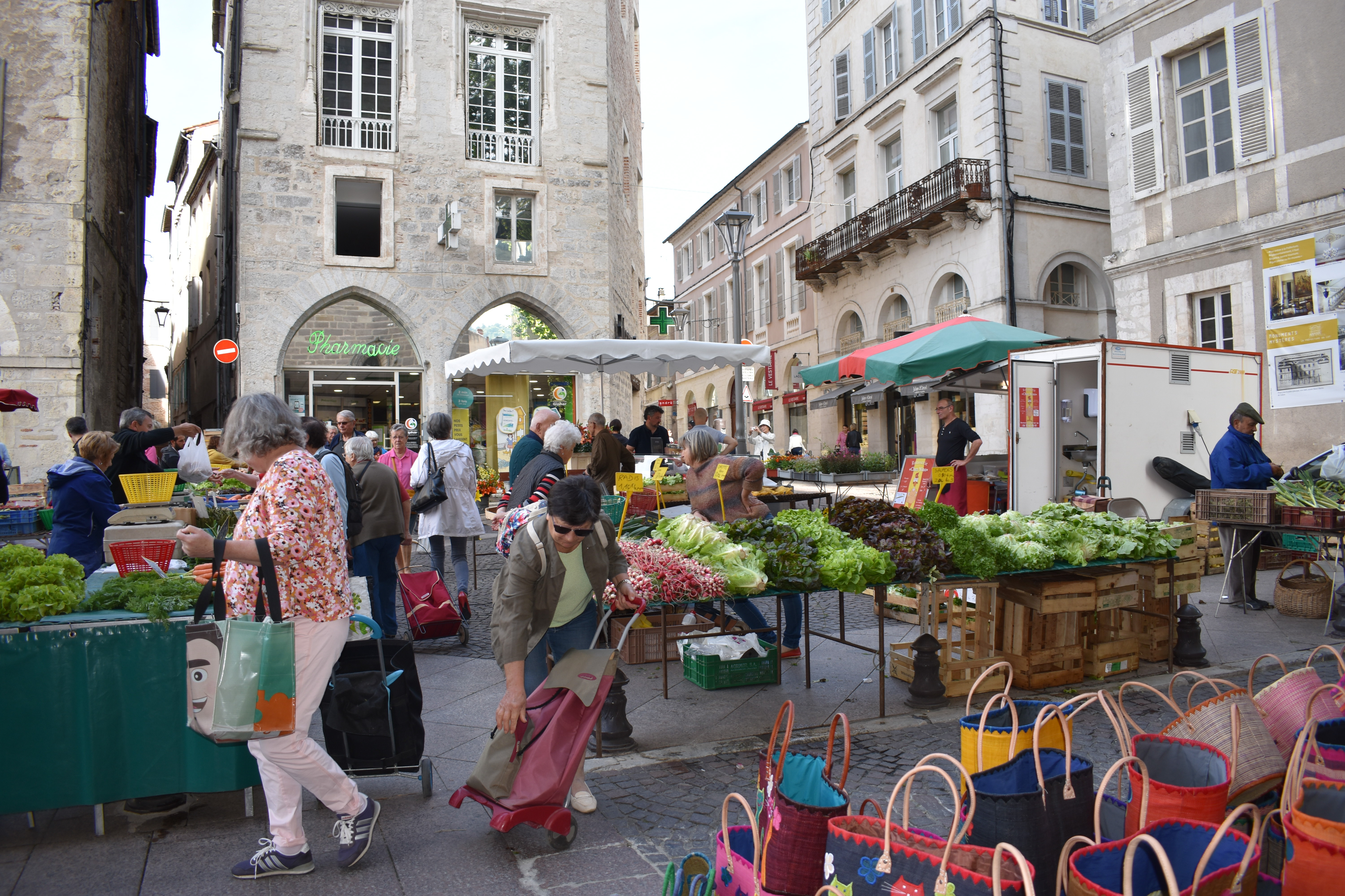 Figeac : Marché Gourmand à Duravel