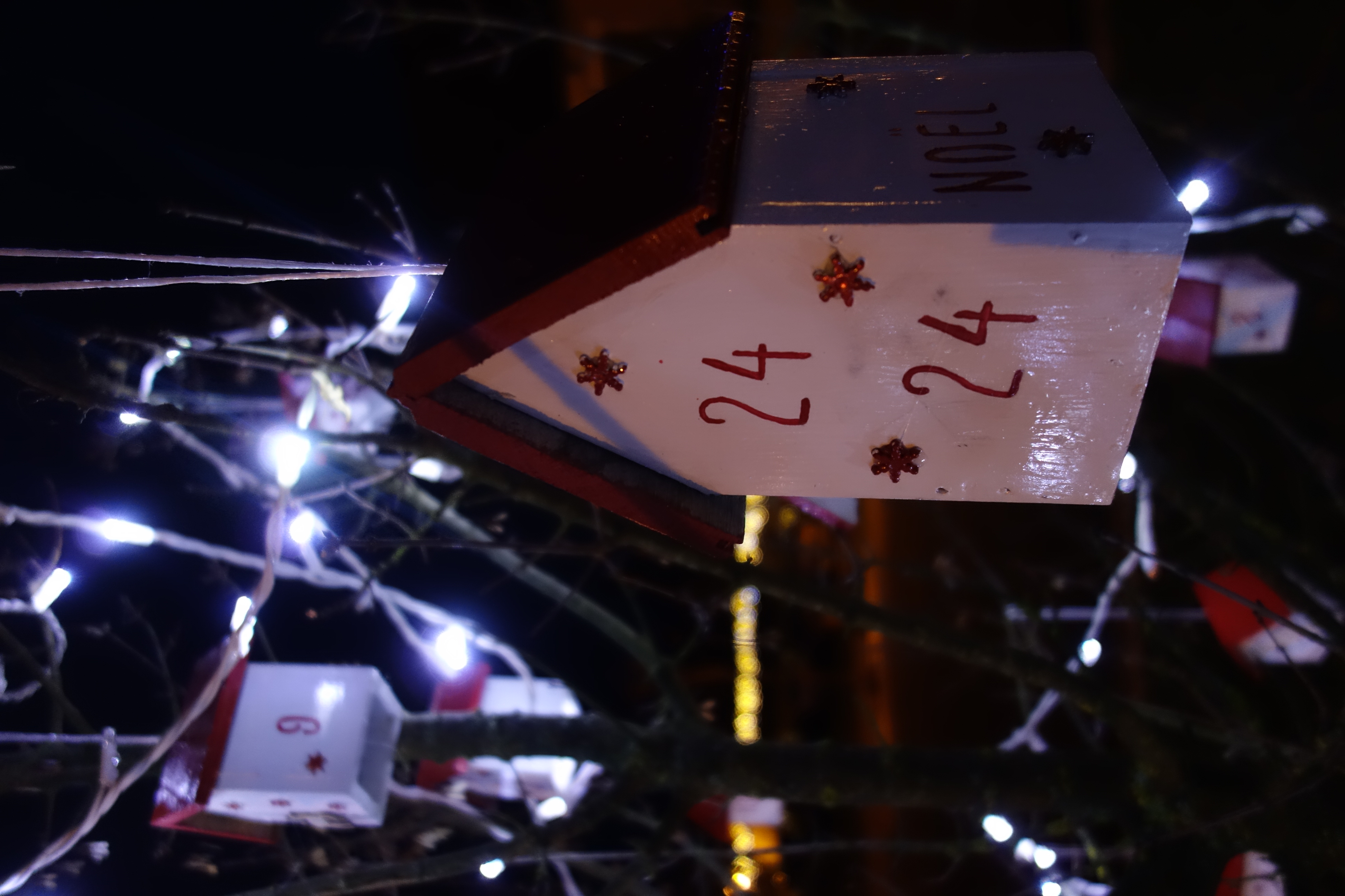 Figeac : Décorations de Noël à Montfaucon