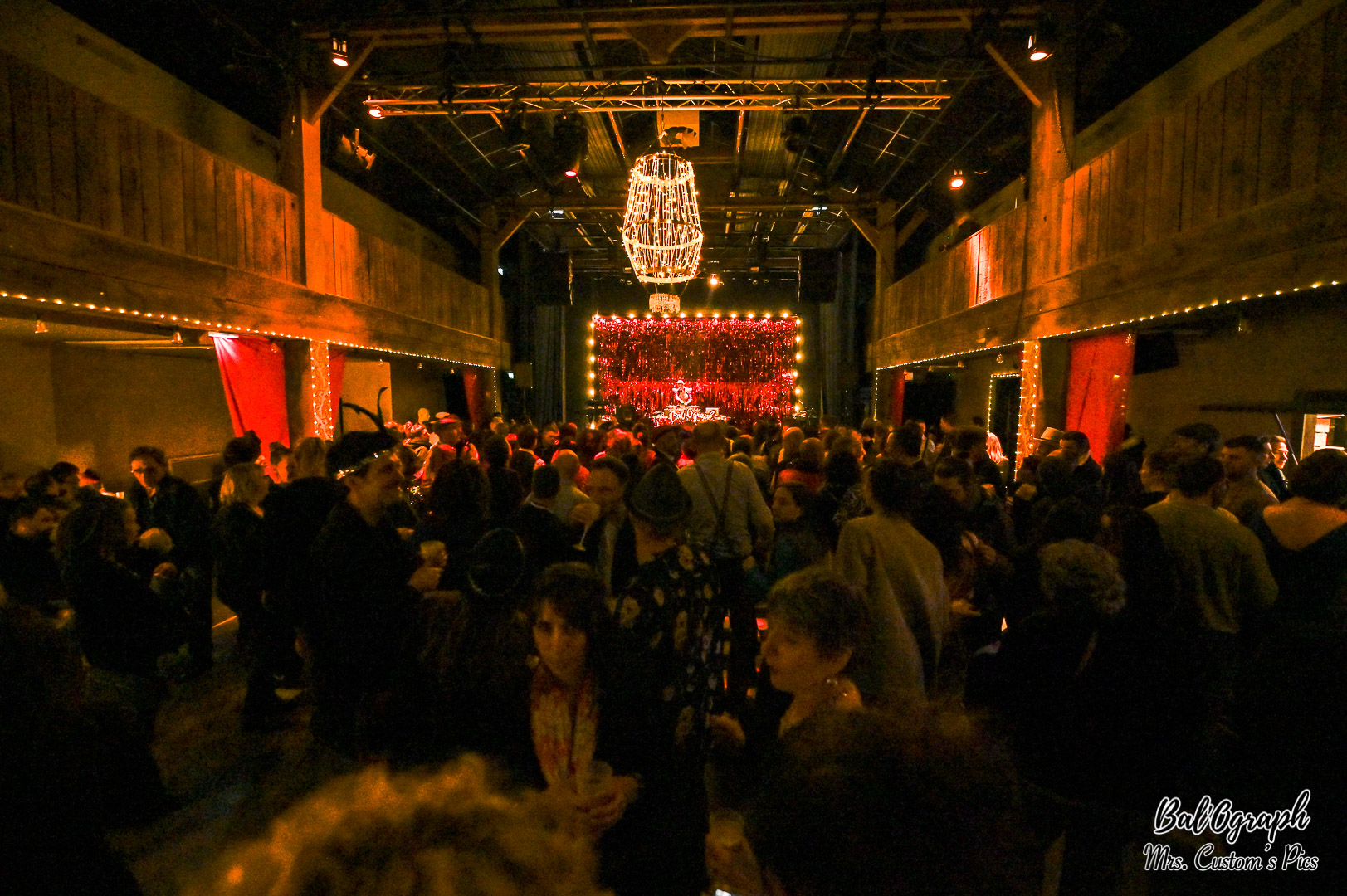 Figeac : Théâtre de l'Usine : Cabaret et Bal'ograph Kabarett