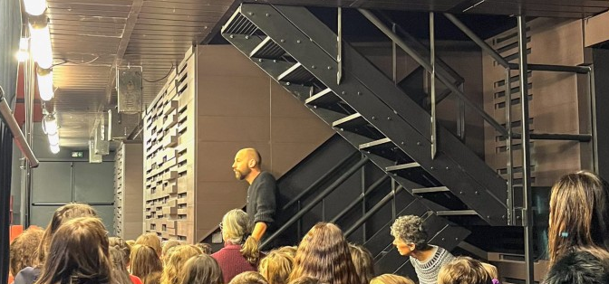 Figeac : Rendez-vous Curieux : visite du théâtre de l'Usine