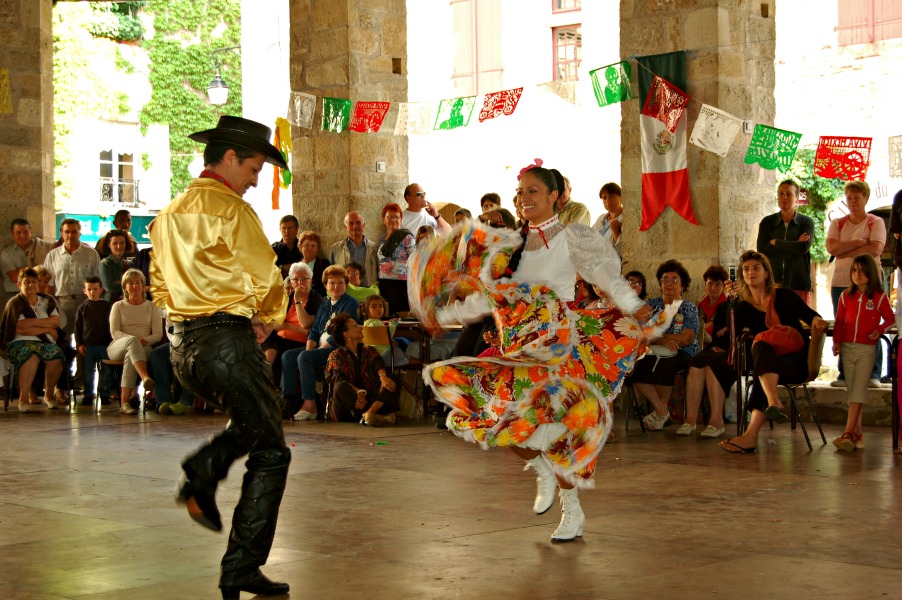 Figeac : 16ème Festival mexicain et latino  : spectacle de danses traditionnelles