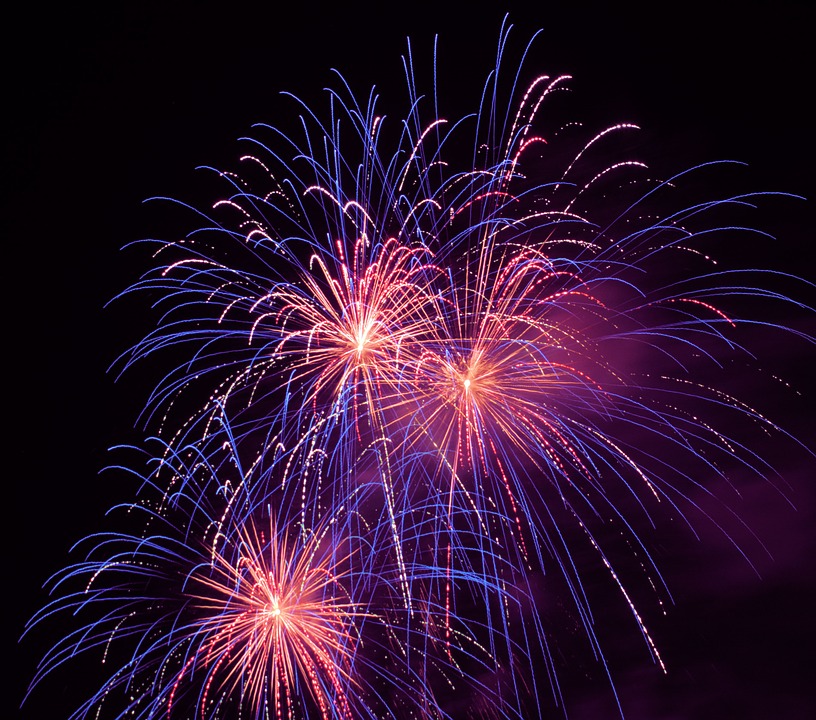Figeac : Feu d'artifice à Saint-Pierre-Lafeuille