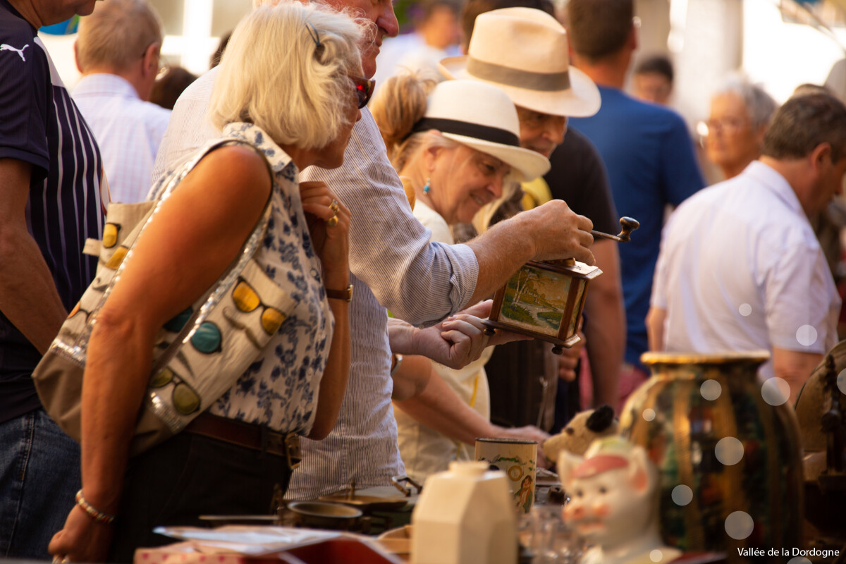Figeac : Vide-greniers et vide ta chambre