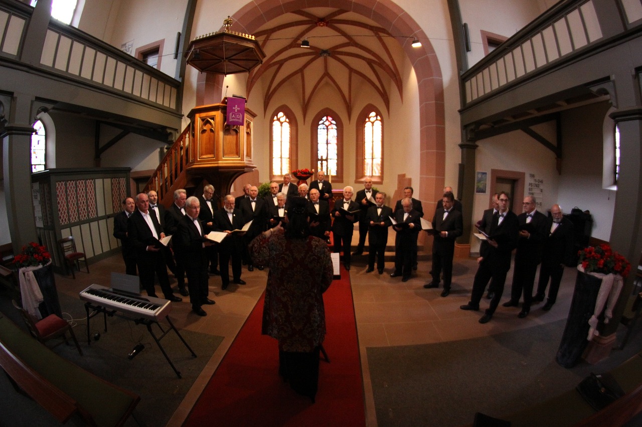 Concert à Pontcirq: Chorale de Douelle