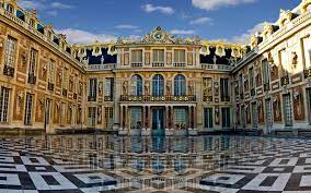 Figeac : Projection - collection résidences royales européennes